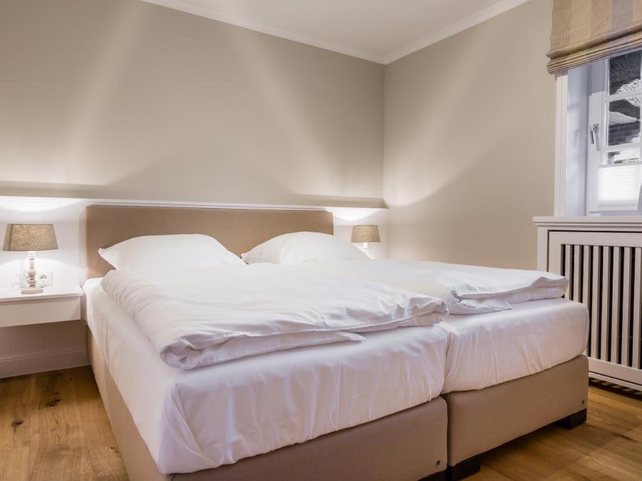 Traumhafte 2-Zimmer-Erdgeschosswohnung Mit Ca. 45 Qm Fuer Maximal 3 Personen เวสเทอร์แลนด์ ภายนอก รูปภาพ